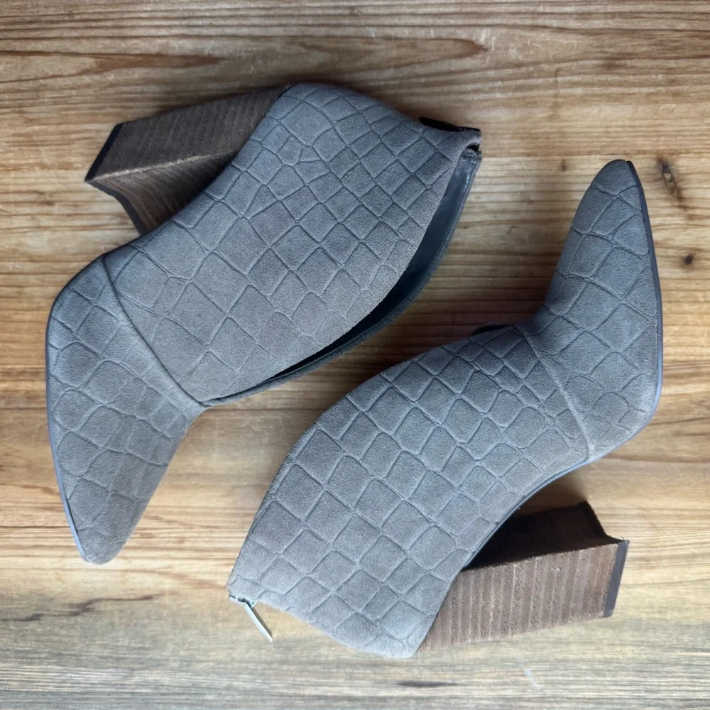 Vince Camuto Steevera Ankle Booties - Picture 1 of 9